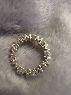 Mom Silver Tone & Rhinestone Pendant, no chain.  Good condition.